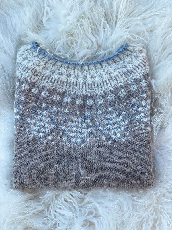 Rova sweater - brun garnpakke